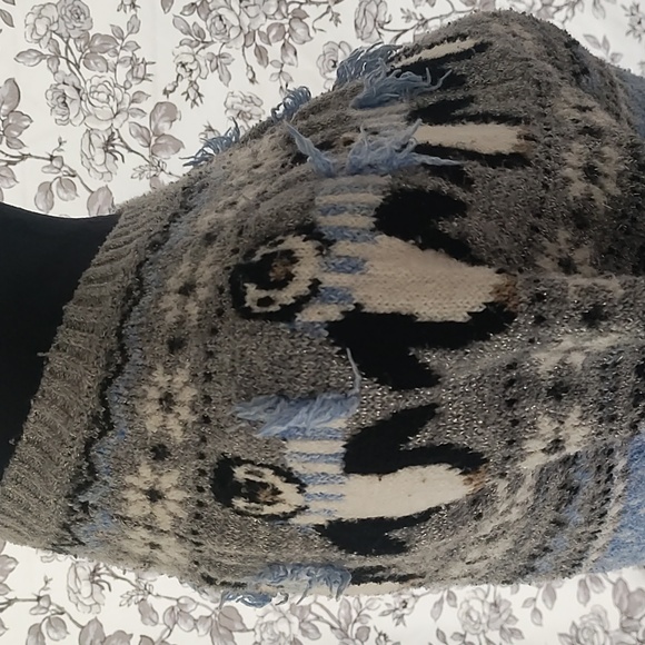 Holiday winter penguin sweater metallic blue knitted size small - Picture 4 of 10